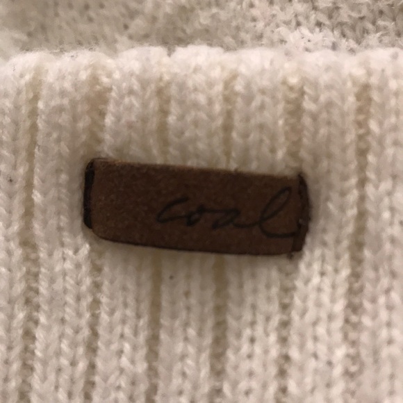 White cream Beanie - Picture 2 of 3